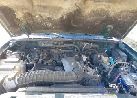 1999 Ford Ranger Xlt from USA, damaged, VIN 1FTZR15X1XTA35650